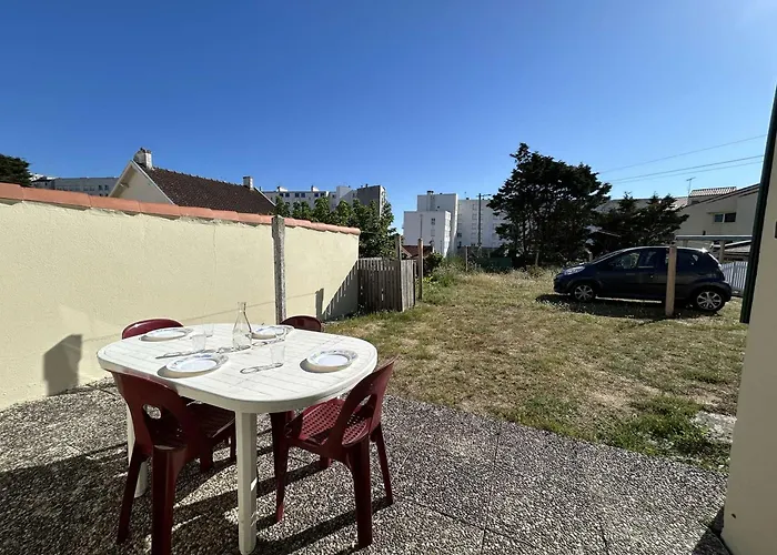 펜션 Maison 3 Pieces Pres De L'ocean, Cour Privee, Equipe, 5 Couchages - - Fr-1-224c-141 생장드몽